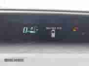 2014 Toyota Prius One z VIN JTDKDTB37E1569922, wystawiony jako IAAI lot #42956402 z przebiegiem 90 051 mil mil oraz . Historia ofert i sprzedaży dostępna na DreamBid. Obrazek 7.