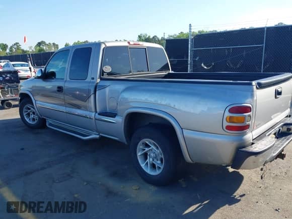 2002 GMC Sierra 1500 SLE с VIN 2GTEC19T721257163, выставлен на аукционе IAAI как лот 42049468 с пробегом 274 249 миль миль и . История ставок и продаж доступна на DreamBid. Изображение 3.