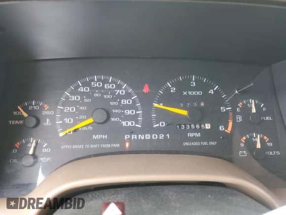 1996 Chevrolet Blazer z VIN 1GNDT13W0T2182796, wystawiony jako Copart lot #72577554 z przebiegiem 133 565 mil mil oraz Szkoda całkowita • Salvage title. Historia ofert i sprzedaży dostępna na DreamBid. Obrazek 9.