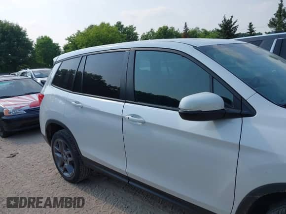 2023 Honda Passport EX-L с VIN 5FNYF8H54PB040416, выставлен на аукционе IAAI как лот 42438167 с пробегом 22 977 миль миль и . История ставок и продаж доступна на DreamBid. Изображение 13.