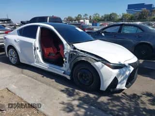 2021 Lexus IS 350 F Sport z VIN JTHGZ1B28M5040701, wystawiony jako IAAI lot #42884199 z przebiegiem 41 128 mil mil oraz . Historia ofert i sprzedaży dostępna na DreamBid. Obrazek 1.