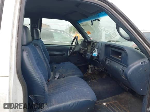 1998 Chevrolet Silverado 2500 с VIN 1GCGK29JXWE242631, выставлен на аукционе IAAI как лот 42986984 с пробегом 188 975 миль миль и . История ставок и продаж доступна на DreamBid. Изображение 5.