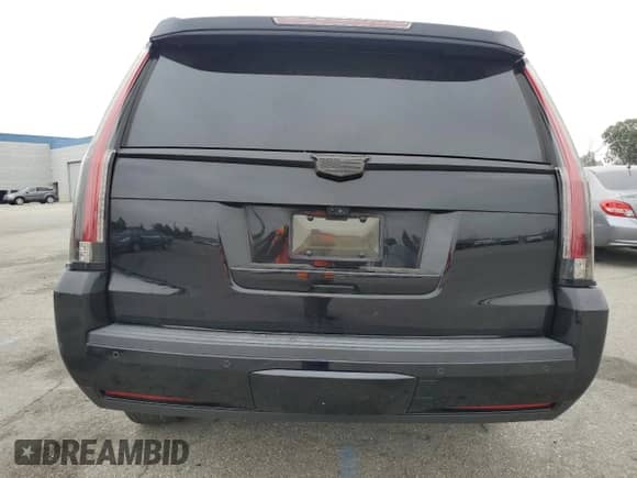 2017 Cadillac Escalade ESV Luxury с VIN 1GYS4HKJ0HR186092, выставлен на аукционе Copart как лот 58275765 с пробегом 136 750 миль миль и Списание • Salvage title. История ставок и продаж доступна на DreamBid. Изображение 6.