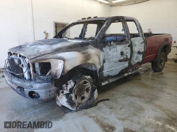 2006 Dodge 2500 SLT z VIN 1D7KS28CX6J123648, wystawiony jako Copart lot #41811945 z przebiegiem Nie podano mil oraz Nie do naprawy • Non repairable. Historia ofert i sprzedaży dostępna na DreamBid. Obrazek 1.