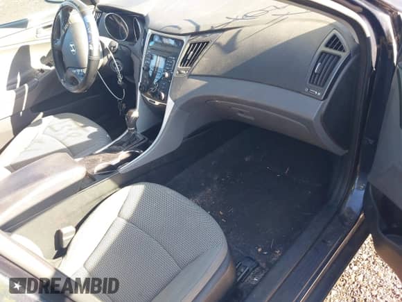 2011 Hyundai Sonata GLS with VIN 5NPEB4AC1BH270196, listed as a IAAI auction lot 43495901 with 132,885 mi miles and . Bid and sale history available at DreamBid. Image 5.