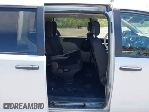 2019 Dodge Grand Caravan SE with VIN 2C4RDGBG6KR530545, listed as a IAAI auction lot 43010586 with 25,219 mi miles and . Bid and sale history available at DreamBid. Image 8.