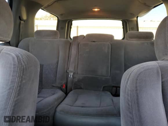 2004 Chevrolet Suburban LS z VIN 1GNEC16T14J166376, wystawiony jako Copart lot #79178174 z przebiegiem 141 700 mil mil oraz Szkoda całkowita • Salvage title. Historia ofert i sprzedaży dostępna na DreamBid. Obrazek 10.