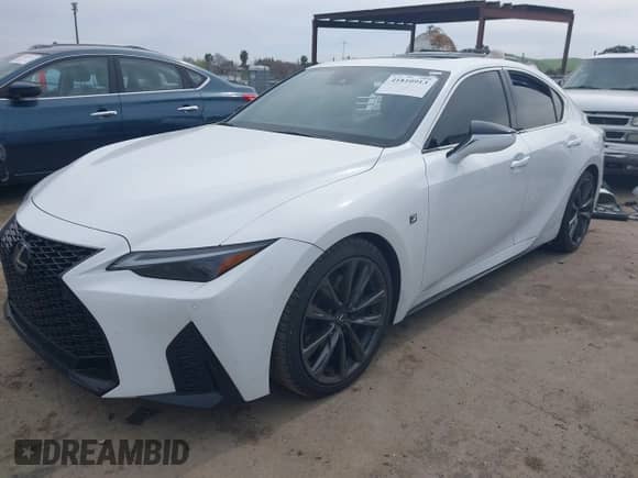 2023 Lexus IS 350 F Sport z VIN JTHGZ1B23P5069379, wystawiony jako IAAI lot #41810913 z przebiegiem 24 529 mil mil oraz . Historia ofert i sprzedaży dostępna na DreamBid. Obrazek 18.