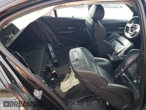 2018 BMW M3 CS с VIN WBS8M9C55J5K99842, выставлен на аукционе Copart как лот 80277195 с пробегом Не указан миль и Списание • Salvage title. История ставок и продаж доступна на DreamBid. Изображение 10.