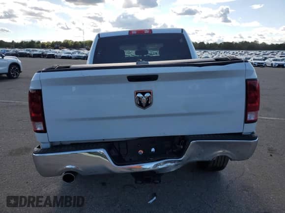 2020 Ram 1500 Tradesman z VIN 3C6RR6KT3LG219193, wystawiony jako Copart lot #69753745 z przebiegiem 56 768 mil mil oraz Szkoda całkowita • Salvage title. Historia ofert i sprzedaży dostępna na DreamBid. Obrazek 6.
