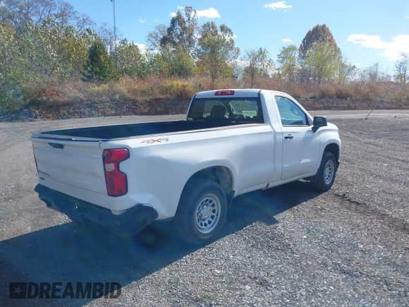 2019 Chevrolet Silverado 1500 Work Truck z VIN 3GCNYAEH4KG250794, wystawiony jako IAAI lot #43355738 z przebiegiem 45 132 mil mil oraz . Historia ofert i sprzedaży dostępna na DreamBid. Obrazek 4.