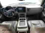 2006 Chevrolet Silverado 2500HD LT3 с VIN 1GCHK23D76F213492, выставлен на аукционе Copart как лот 82112605 с пробегом 347 841 миль миль и Списание • Salvage title. История ставок и продаж доступна на DreamBid. Изображение 8.