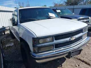1996 Chevrolet Silverado 2500 с VIN 1GCGC29R7TE131498, выставлен на аукционе IAAI как лот 41216674 с пробегом Не указан миль и . История ставок и продаж доступна на DreamBid. Изображение 1.