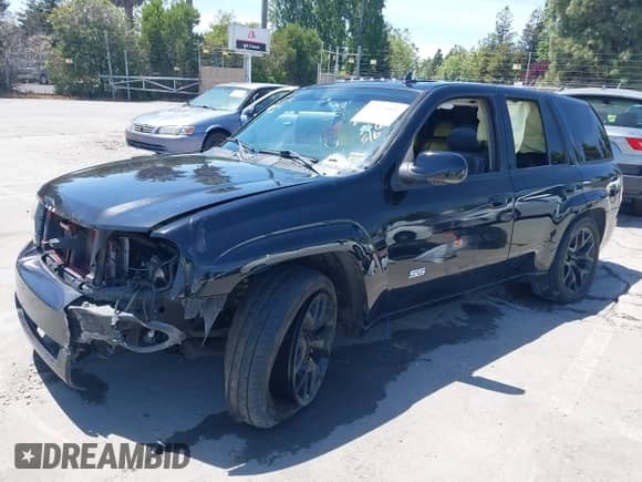 2007 Chevrolet TrailBlazer SS z VIN 1GNES13H772188044, wystawiony jako IAAI lot #42279011 z przebiegiem Nie podano mil oraz . Historia ofert i sprzedaży dostępna na DreamBid. Obrazek 2.