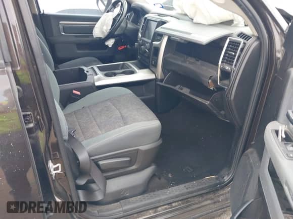 2016 Ram 1500 Lone Star с VIN 3C6RR6LT9GG338144, выставлен на аукционе IAAI как лот 41927994 с пробегом Не указан миль и . История ставок и продаж доступна на DreamBid. Изображение 5.