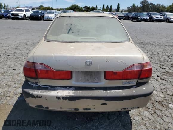 2000 Honda Accord SE with VIN JHMCG669XYC031301, listed as a Copart auction lot 66053605 with 176,673 mi miles and Clean title. Bid and sale history available at DreamBid. Image 6.