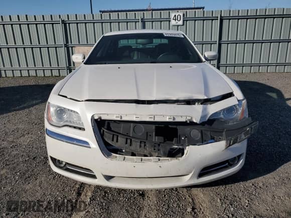 2013 Chrysler 300 с VIN 2C3CCAAG4DH714452, выставлен на аукционе Copart как лот 85369415 с пробегом 308 039 миль миль и Чистый • Clean title. История ставок и продаж доступна на DreamBid. Изображение 5.