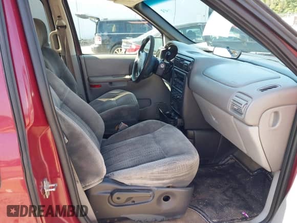 2004 Chevrolet Venture LS с VIN 1GNDX03E64D260543, выставлен на аукционе IAAI как лот 42210336 с пробегом 248 518 миль миль и . История ставок и продаж доступна на DreamBid. Изображение 5.