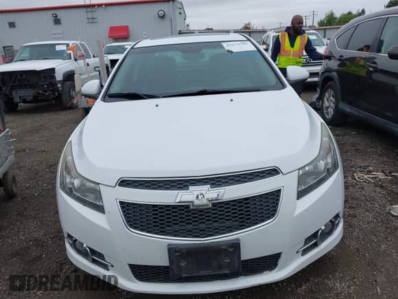2014 Chevrolet Cruze 2LT with VIN 1G1PE5SB8E7357364, listed as a IAAI auction lot 43171281 with 91,473 mi miles and . Bid and sale history available at DreamBid. Image 12.