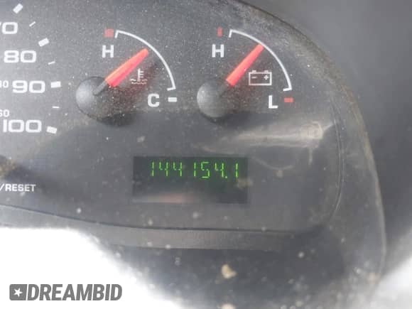 2007 Ford Econoline Cargo Commercial with VIN 1FTSE34L37DB49604, listed as a IAAI auction lot 43102604 with 144,154 mi miles and . Bid and sale history available at DreamBid. Image 16.