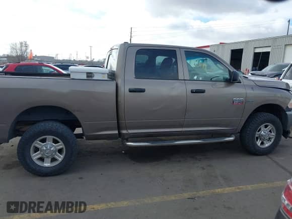 2010 Dodge 2500 ST with VIN 3D7TT2CT0AG176247, listed as a IAAI auction lot 41556794 with 204,988 mi miles and . Bid and sale history available at DreamBid. Image 13.