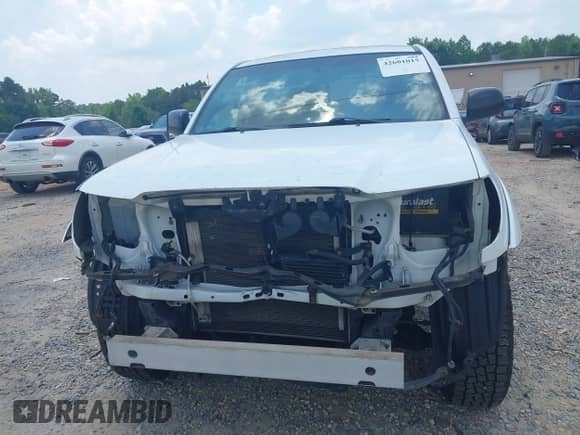 2009 Toyota Tacoma PreRunner с VIN 5TETU62N39Z656249, выставлен на аукционе IAAI как лот 42601015 с пробегом 159 304 миль миль и . История ставок и продаж доступна на DreamBid. Изображение 12.