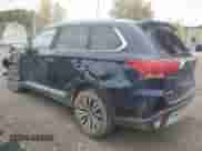 2019 Mitsubishi Outlander ES z VIN JA4AZ3A39KZ004223, wystawiony jako IAAI lot #43507250 z przebiegiem 88 621 mil mil oraz . Historia ofert i sprzedaży dostępna na DreamBid. Obrazek 3.