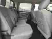 2016 Ram 1500 Big Horn z VIN 1C6RR7LT3GS253380, wystawiony jako Copart lot #80796995 z przebiegiem 82 979 mil mil oraz Szkoda całkowita • Salvage title. Historia ofert i sprzedaży dostępna na DreamBid. Obrazek 10.