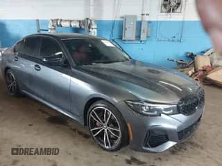 2022 BMW 3 Series M340i xDrive z VIN 3MW5U9J04N8C31684, wystawiony jako IAAI lot #42254207 z przebiegiem 46 220 mil mil oraz . Historia ofert i sprzedaży dostępna na DreamBid. Obrazek 1.