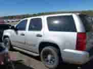 2014 Chevrolet Tahoe Commercial z VIN 1GNLC2E07ER162842, wystawiony jako IAAI lot #41848453 z przebiegiem 175 338 mil mil oraz . Historia ofert i sprzedaży dostępna na DreamBid. Obrazek 14.