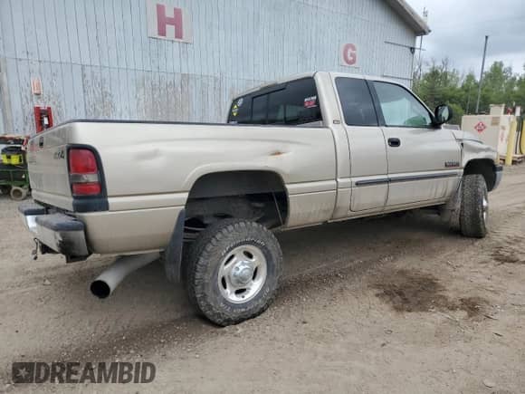 2002 Dodge 2500 with VIN 3B7KF23652M284664, listed as a Copart auction lot 58556505 with 99,235 mi miles and Clean title. Bid and sale history available at DreamBid. Image 3.