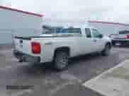 2013 Chevrolet Silverado 1500 Work Truck с VIN 1GCRKPE0XDZ221819, выставлен на аукционе IAAI как лот 43196403 с пробегом 98 851 миль миль и . История ставок и продаж доступна на DreamBid. Изображение 4.