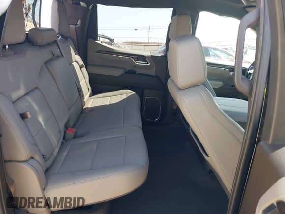 2024 Chevrolet Silverado 1500 LT Trail Boss z VIN 3GCUDFED1RG287720, wystawiony jako IAAI lot #42082209 z przebiegiem 23 011 mil mil oraz . Historia ofert i sprzedaży dostępna na DreamBid. Obrazek 8.