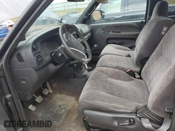 1999 Dodge 2500 with VIN 1B7KF23W1XJ622730, listed as a Copart auction lot 53917355 with 202,303 mi miles and Clean title. Bid and sale history available at DreamBid. Image 7.