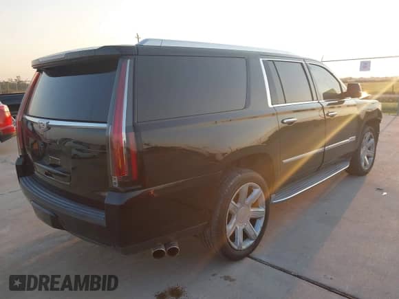 2015 Cadillac Escalade ESV Luxury с VIN 1GYS3SKJ7FR598328, выставлен на аукционе IAAI как лот 43218869 с пробегом 85 879 миль миль и . История ставок и продаж доступна на DreamBid. Изображение 4.
