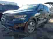 2024 Kia Sorento EX z VIN KNDRHDLG6R5248883, wystawiony jako IAAI lot #40070613 z przebiegiem 35 705 mil mil oraz . Historia ofert i sprzedaży dostępna na DreamBid. Obrazek 2.