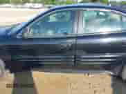 2002 Pontiac Grand Am SE1 z VIN 1G2NF52E82C262400, wystawiony jako IAAI lot #42707017 z przebiegiem 170 315 mil mil oraz . Historia ofert i sprzedaży dostępna na DreamBid. Obrazek 15.