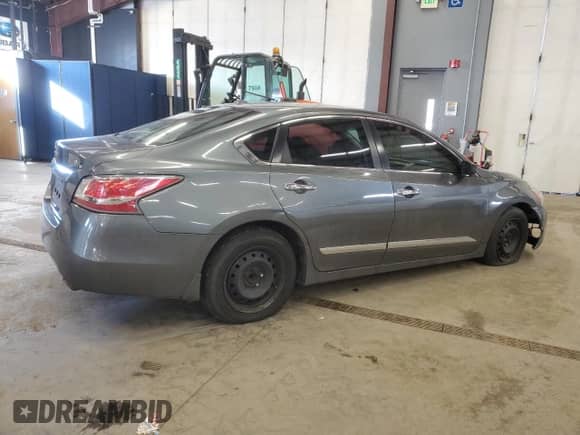 2015 Nissan Altima S z VIN 1N4AL3AP4FN881070, wystawiony jako Copart lot #45362605 z przebiegiem 230 001 mil mil oraz Czysty tytuł • Clean title. Historia ofert i sprzedaży dostępna na DreamBid. Obrazek 3.