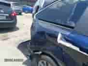 2025 Toyota Sienna XLE z VIN 5TDYRKEC1SS255652, wystawiony jako IAAI lot #42989500 z przebiegiem Nie podano mil oraz . Historia ofert i sprzedaży dostępna na DreamBid. Obrazek 6.