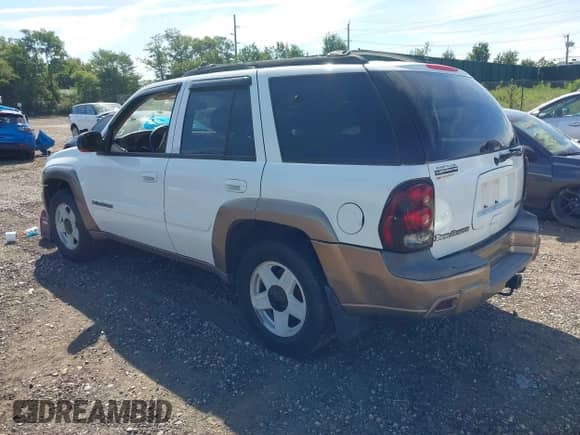 2002 Chevrolet TrailBlazer LT с VIN 1GNDT13S722440369, выставлен на аукционе IAAI как лот 42950757 с пробегом 164 005 миль миль и . История ставок и продаж доступна на DreamBid. Изображение 3.
