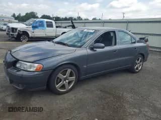 2004 Volvo S60 R с VIN YV1RH52Y442343785, выставлен на аукционе Copart как лот 60989175 с пробегом 166 221 миль миль и Списание • Salvage title. История ставок и продаж доступна на DreamBid. Изображение 1.