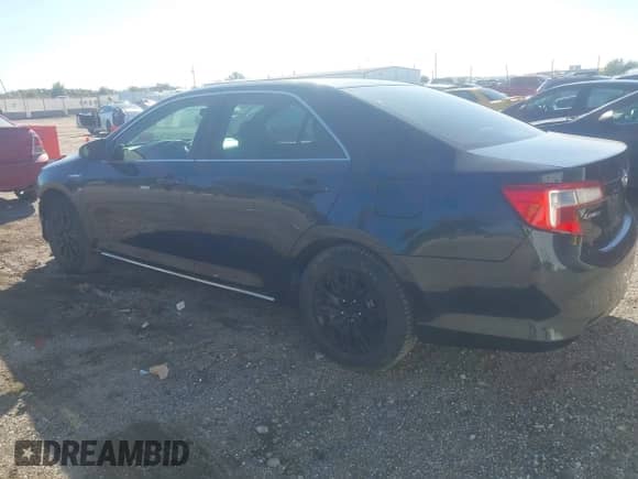 2013 Toyota Camry LE z VIN 4T1BD1FK2DU093299, wystawiony jako IAAI lot #43405541 z przebiegiem 151 153 mil mil oraz . Historia ofert i sprzedaży dostępna na DreamBid. Obrazek 3.