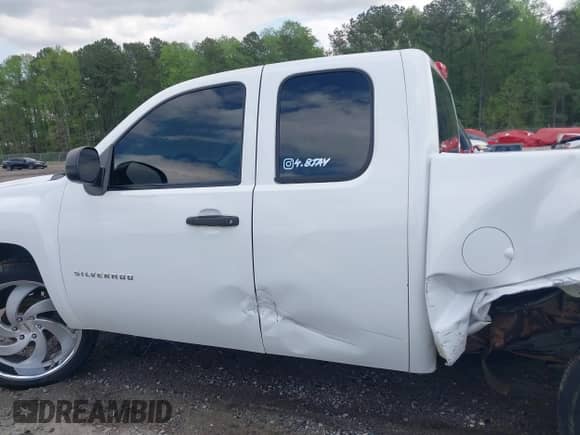 2010 Chevrolet Silverado 1500 Work Truck with VIN 1GCSKPEA6AZ132626, listed as a IAAI auction lot 41955151 with 231,694 mi miles and . Bid and sale history available at DreamBid. Image 13.