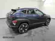 2024 Hyundai Kona SEL с VIN KM8HBCAB2RU156315, выставлен на аукционе Copart как лот 85957364 с пробегом 12 832 миль миль и Чистый • Clean title. История ставок и продаж доступна на DreamBid. Изображение 3.