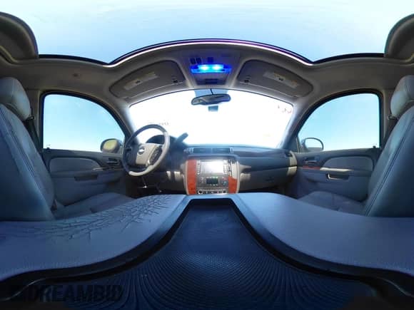 2010 Chevrolet Tahoe LTZ z VIN 1GNUCCE04AR106586, wystawiony jako IAAI lot #41972972 z przebiegiem 283 992 mil mil oraz . Historia ofert i sprzedaży dostępna na DreamBid. Obrazek 21.