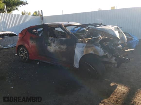 2016 Hyundai Veloster Turbo Rally Edition z VIN KMHTC6AE2GU291472, wystawiony jako Copart lot #70000625 z przebiegiem Nie podano mil oraz Nie do naprawy • Non repairable. Historia ofert i sprzedaży dostępna na DreamBid. Obrazek 4.