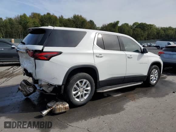 2023 Chevrolet Traverse LS z VIN 1GNERFKW1PJ191651, wystawiony jako Copart lot #84365685 z przebiegiem 38 888 mil mil oraz Szkoda całkowita • Salvage title. Historia ofert i sprzedaży dostępna na DreamBid. Obrazek 3.