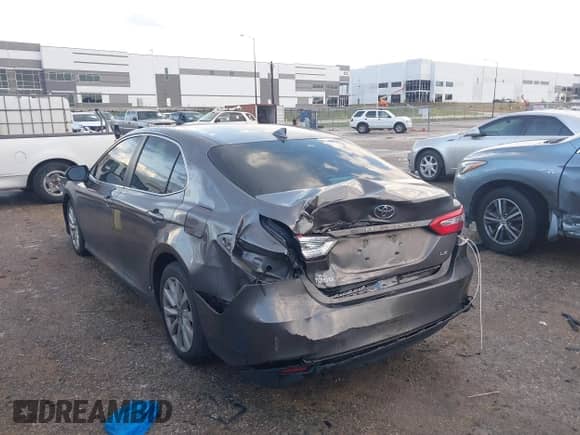 2020 Toyota Camry LE with VIN 4T1C11AK8LU400249, listed as a IAAI auction lot 43265675 with 226,398 mi miles and . Bid and sale history available at DreamBid. Image 3.