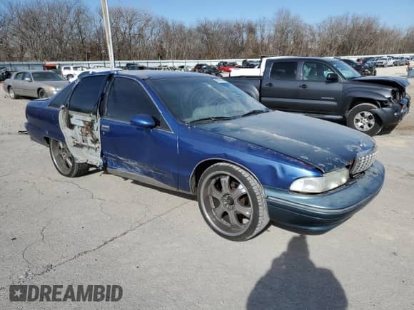 1991 Chevrolet Caprice z VIN 1G1BL53E9MW205686, wystawiony jako Copart lot #42391065 z przebiegiem 169 346 mil mil oraz Szkoda całkowita • Salvage title. Historia ofert i sprzedaży dostępna na DreamBid. Obrazek 4.