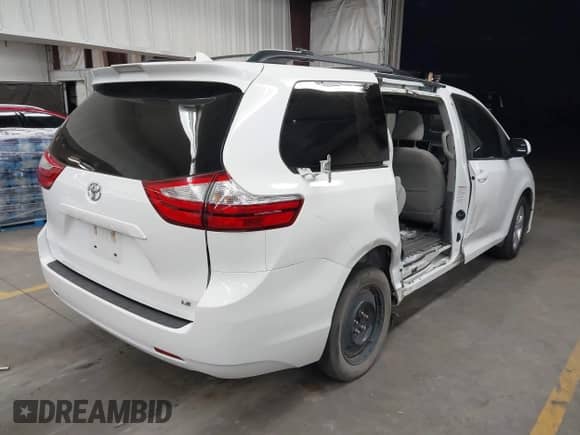 2018 Toyota Sienna LE Auto Access Seat с VIN 5TDKZ3DC3JS933846, выставлен на аукционе IAAI как лот 43110385 с пробегом 116 796 миль миль и . История ставок и продаж доступна на DreamBid. Изображение 4.